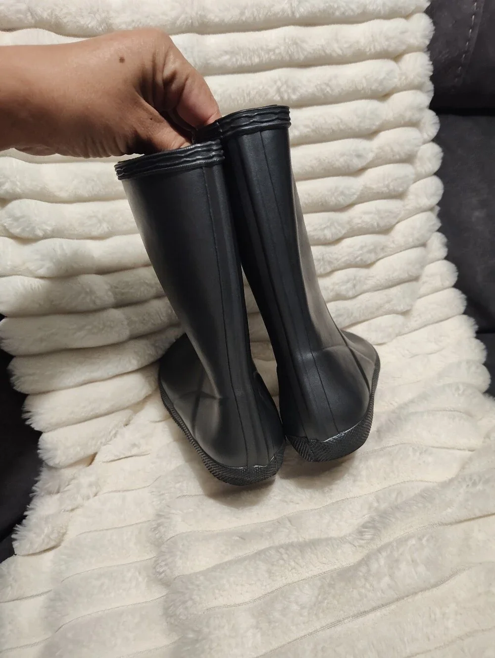 Hunter Kids' Classic Black Rain Boots SZ 13 Boys/ 1 Girls Like New